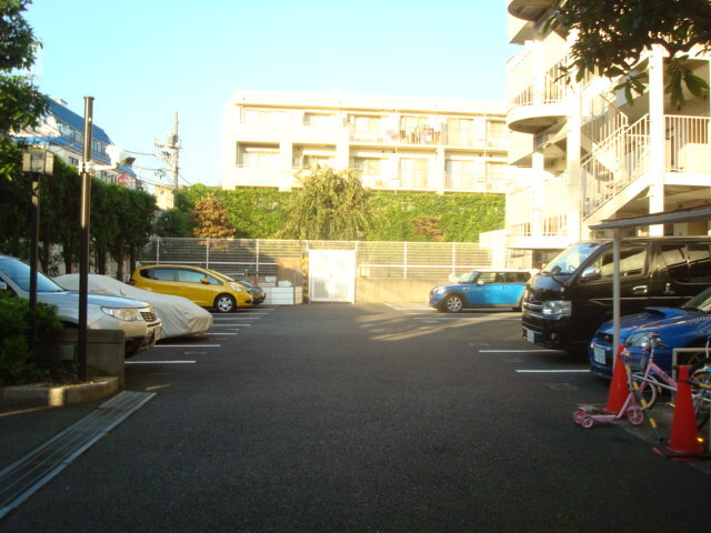 ステラメゾン武蔵小山の駐車場|74774311_9.jpg