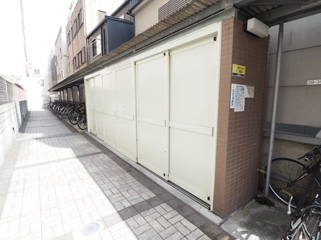キャメロットのその他|74934448_7.jpg