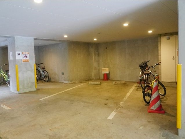 【駐車場】シュクル医大南