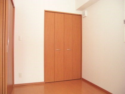 【寝室】シュクル医大南