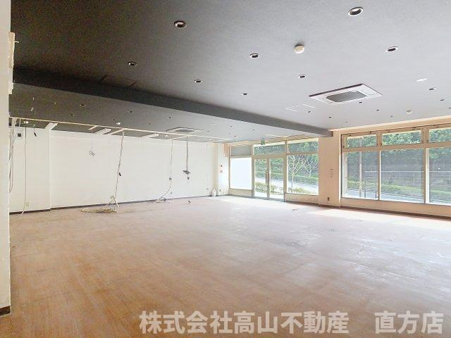 直方市湯野原２丁目の店舗一部の内装