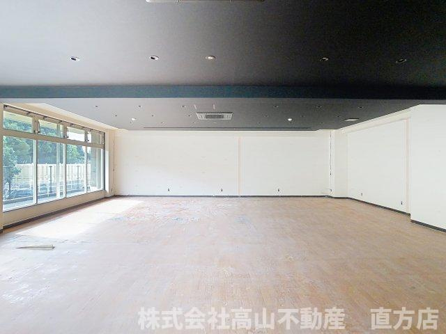 直方市湯野原２丁目の店舗一部の内装