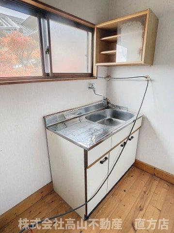 小竹町新山﨑事務所のキッチン