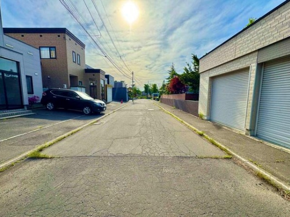 あいの里4条3丁目の前面道路含む現地写真