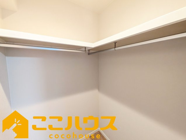 ライオンズヒルズ具志の収納|大容量のウォークインクローゼット