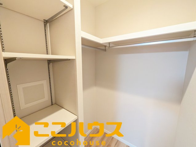 ライオンズヒルズ具志の収納|日常使いしやすいウォークインクローゼット♪