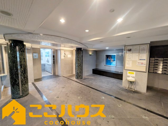 ライオンズヒルズ具志のエントランス|清潔感あふれるエントランス