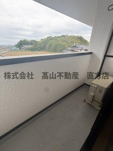 直方市大字植木のアパートのバルコニー