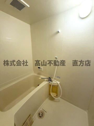 直方市大字植木のアパートの浴室