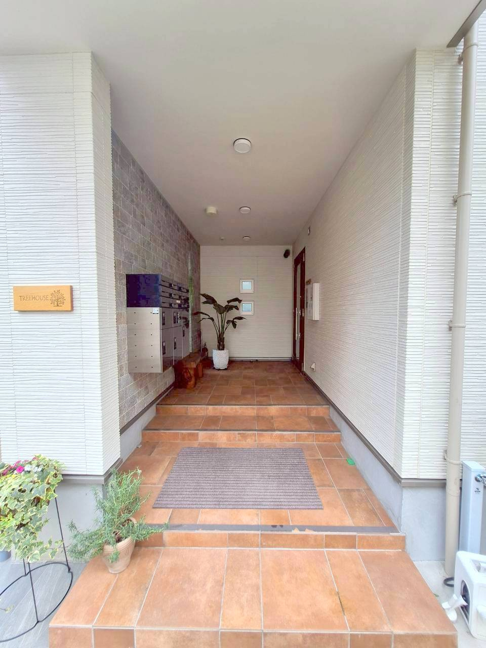 TREEHOUSEのエントランス|★エントランス★
