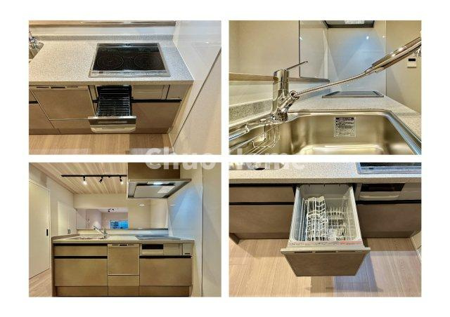 カエサル西尾久のキッチン|【システムキッチン】ワイドで収納豊富な使い勝手の良いカウンターキッチンには、食洗器・伸縮タイプのキッチン水栓、三ツ口コンロ・魚焼きグリルなどの便利な設備が標準完備されています。