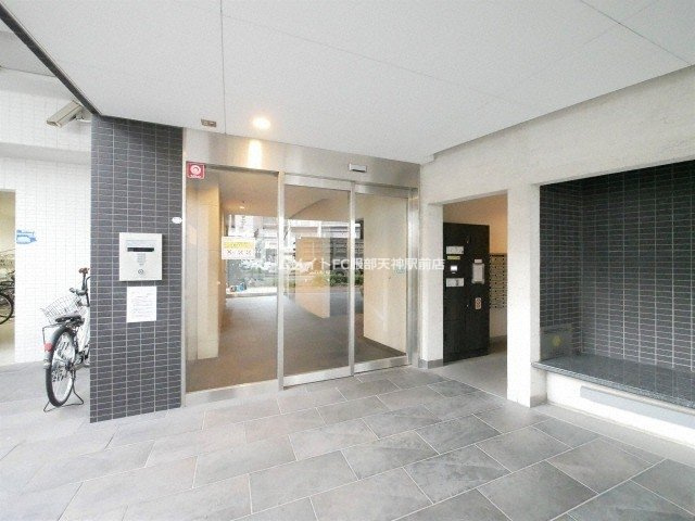 フロンティアゲート淀川のエントランス