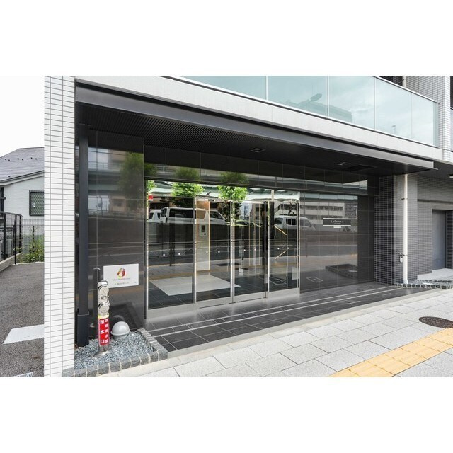 Ｌａ　Ｄｏｕｃｅｕｒ四ツ木Ｅａｓｔのエントランス|74956419_16.jpg