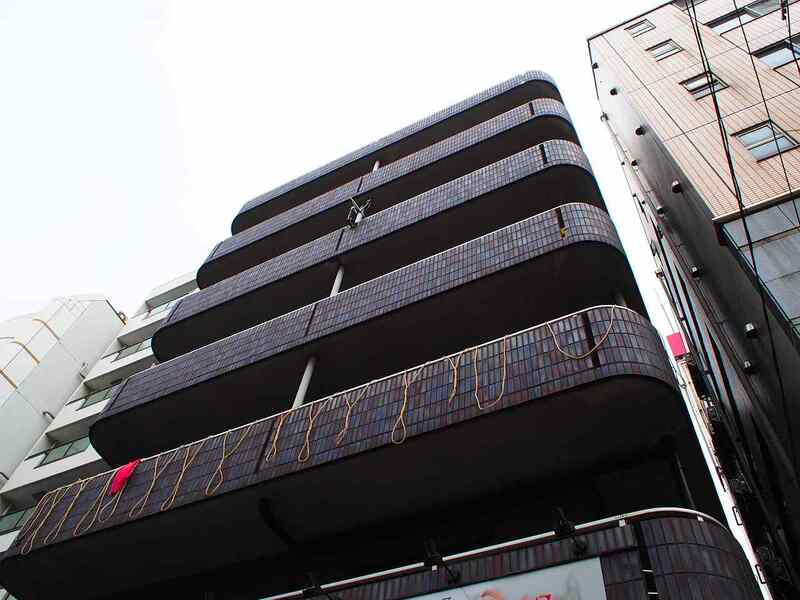 アダマス