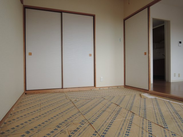クレアメゾン氷室の和室