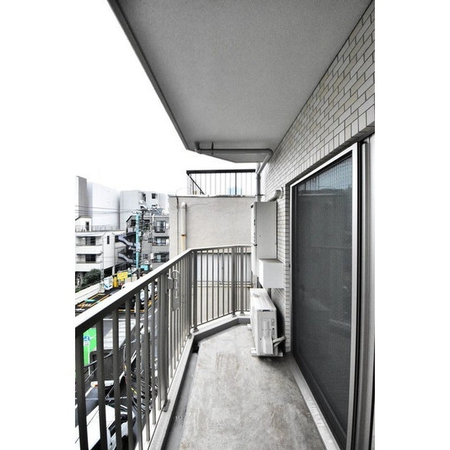 トレステラレジデンス押上のバルコニー