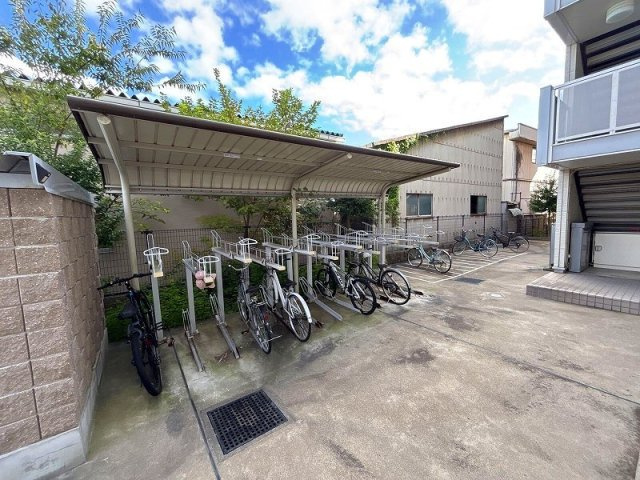 レオパレスソレーユⅢの駐車場|74589354_9.jpg