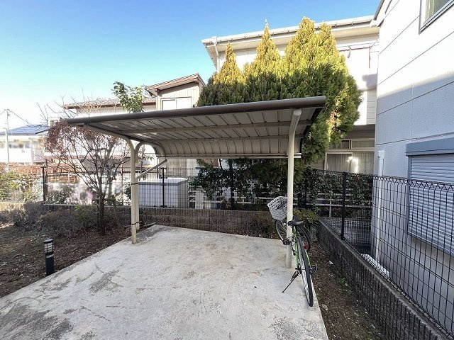 レオパレスエクセルライフの駐車場|74589218_9.jpg