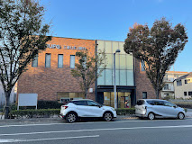 三菱UFJ銀行芦屋支店（322m）