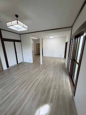 和歌山市田尻・中古戸建・114372の居間・リビング