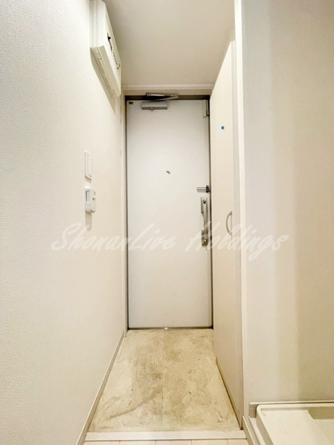 藤沢市円行１丁目の賃貸マンションの玄関|お履き物が多い方にもおすすめ♪