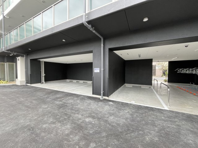 【駐車場】アドバンス江坂東デパール
