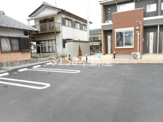 カレント　ヒガシウズラ　Ｃの駐車場|駐車スペースもあります