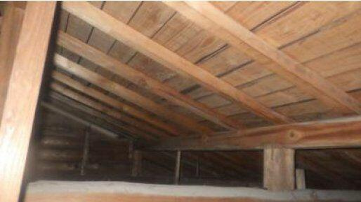 八代市古閑浜町の中古一戸建の構造・工法・仕様|中古住宅の３大リスクである、雨漏り、主要構造部分の欠陥や腐食、給排水管の漏水や故障を２年間保証します。その前提で床下まで確認の上でリフォームし、シロアリの被害調査と防除工事もおこないます。
