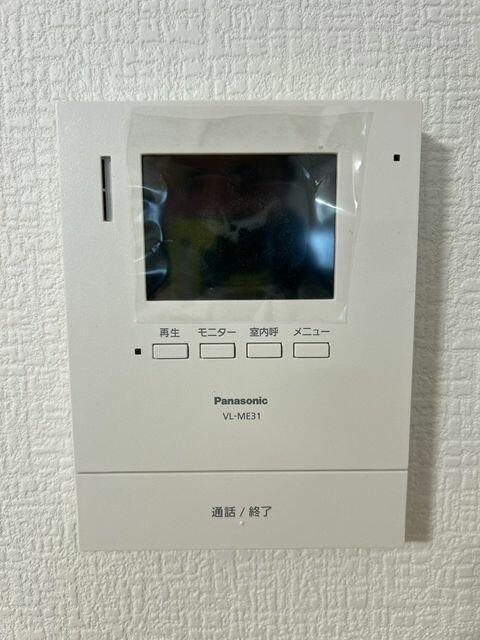 八代市古閑浜町の中古一戸建のセキュリティ|新品交換したインターホンはカラーモニター付です。防犯対策ができて安心ですね。