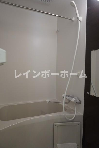 リブリ・Verdeの浴室
