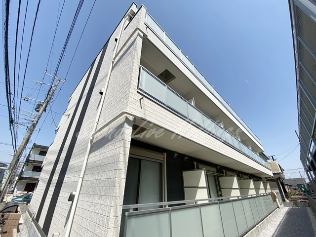 藤沢市円行１丁目の賃貸マンションの外観