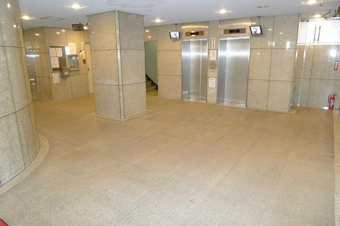 ライオンズマンション池袋のロビー|68327684_13.jpg
