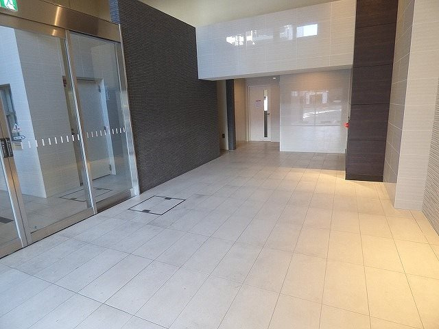 【ロビー】エスリード心斎橋EAST