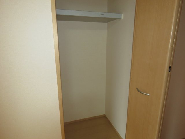ベルセーヌＢの収納|玄関収納