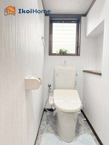 神戸市西区宮下２丁目　中古戸建のトイレ|【ホームページに現地動画掲載中】●年中無休：当日予約可●1階・2階ウォッシュレット付のお手洗い。