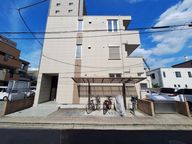 ファミール仲町の外観