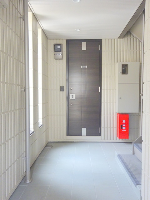 ファミール仲町のロビー