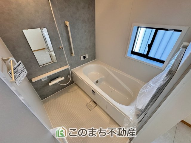 ハートフルタウン宇都宮市針ヶ谷町410番の浴室|同社施工物件の写真です。※建具やフローリング、その他仕様が異なる場合がございます。