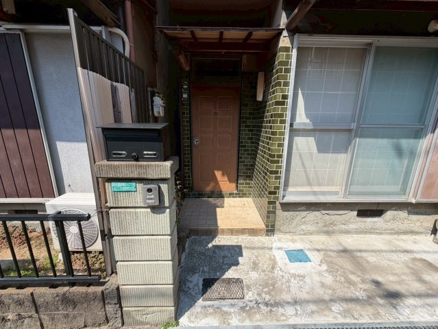 長尾家具町4丁目戸建のエントランス