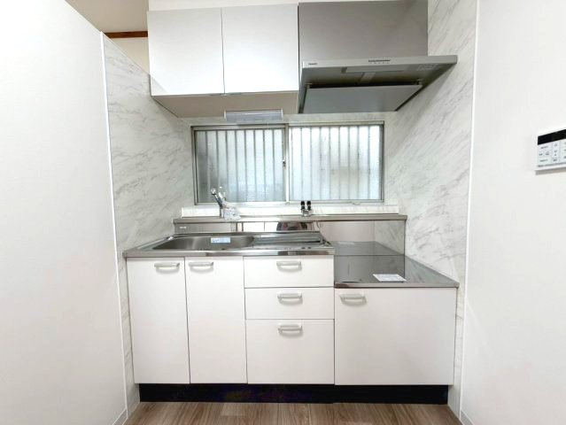 長尾家具町4丁目戸建のキッチン
