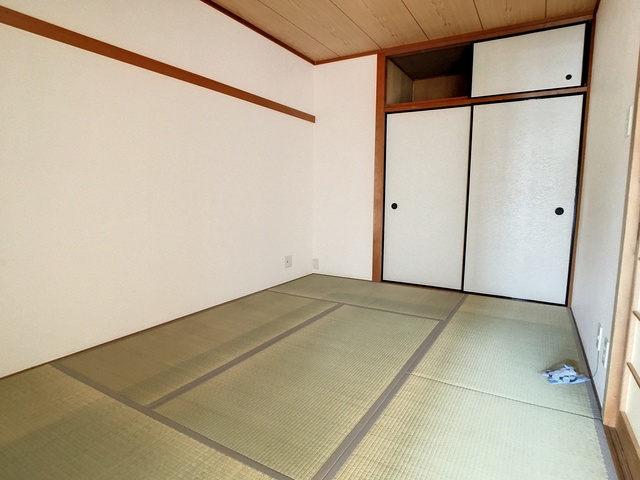直方市大字植木のアパートの寝室