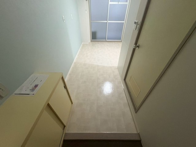 銀玉ハイツの玄関