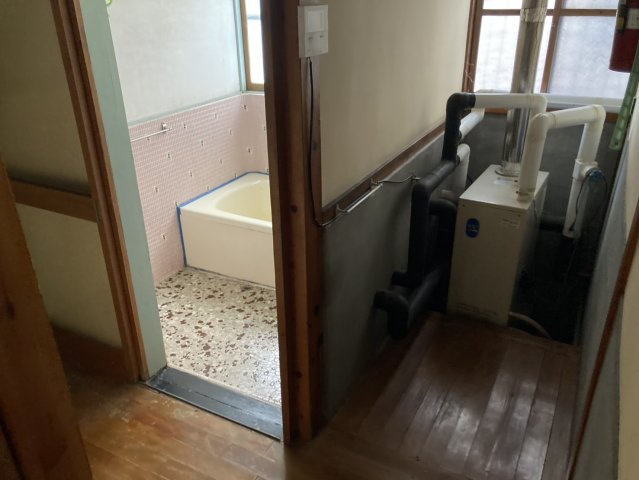 本町三丁目売り住宅の洗面所