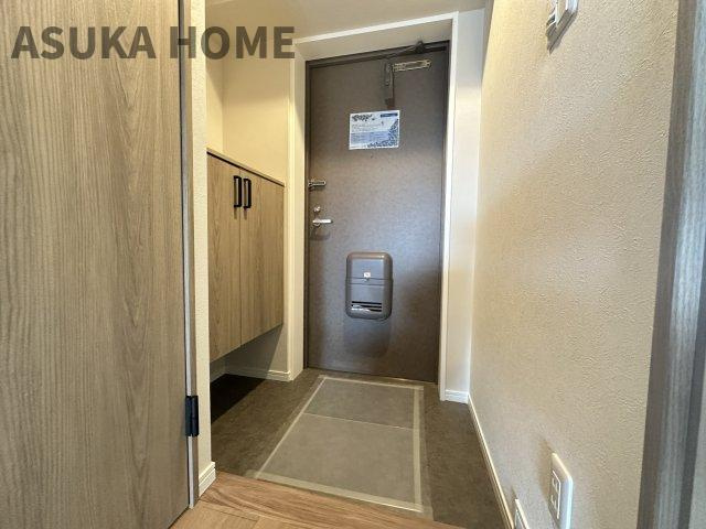 日神パレステージ鴨居の玄関|シューズクロークは鍵や写真が置けて利便性も◎