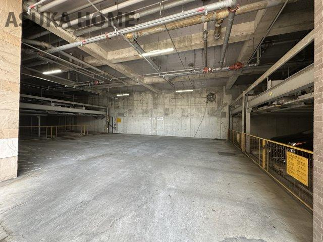 日神パレステージ鴨居の駐車場|駐車場の空き状況については、その都度、確認いたしますのでお気軽にお聞きください。