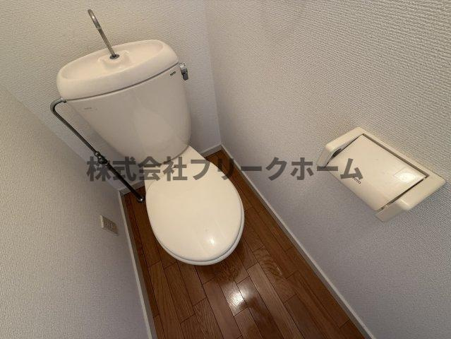 三鷹市井の頭２丁目のアパートのトイレ