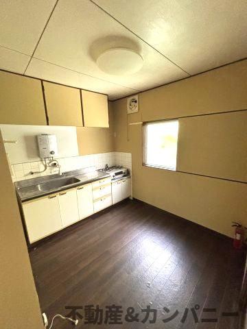 福角町の中古のおうち　松山市福角町中古戸建のキッチン|キッチンでお料理をお楽しみください