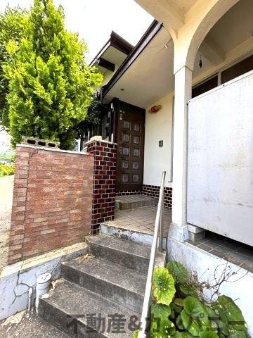 福角町の中古のおうち　松山市福角町中古戸建のエントランス|毎日通る玄関はこちらです