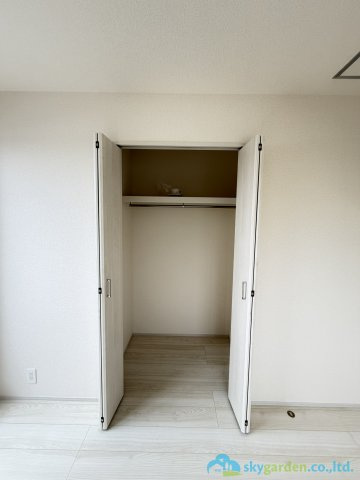 伊勢原市東大竹　新築戸建　全5棟2号棟の収納