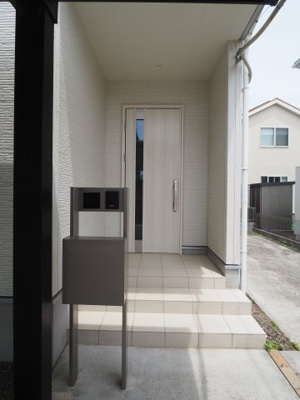 【玄関】 | 中古戸建　国見町大字山崎字堰下 | ★内覧予約でブランド米2kg★